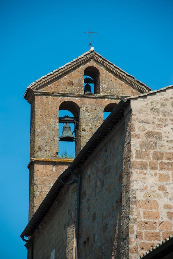 Hotel Capranica Extérieur photo
